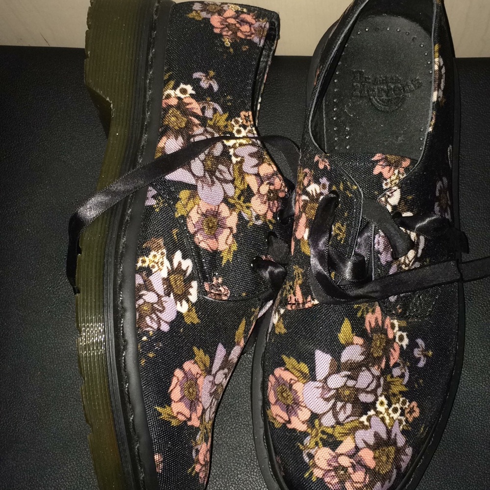 Floral Dr Martens